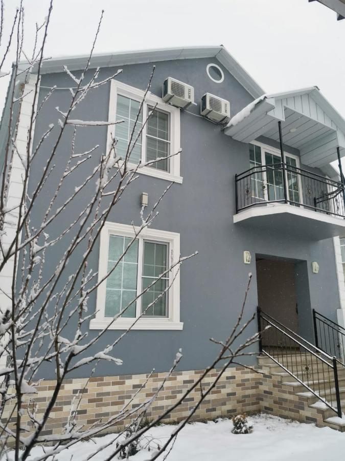 Golden House Villa *